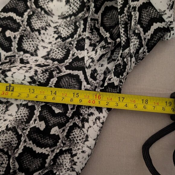 Express Women's Chiffon Snakeskin Print Balloon Sleeve Mini Dress Size XSmall - Picture 8 of 10